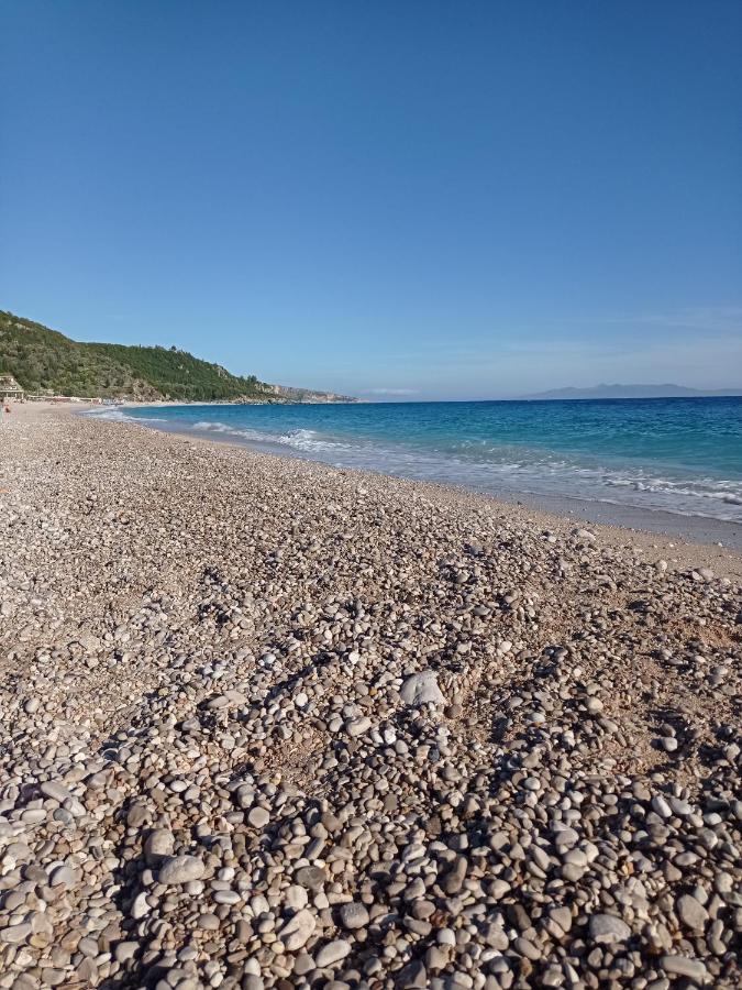 Wave N' Sea Apartments Himare Exterior foto