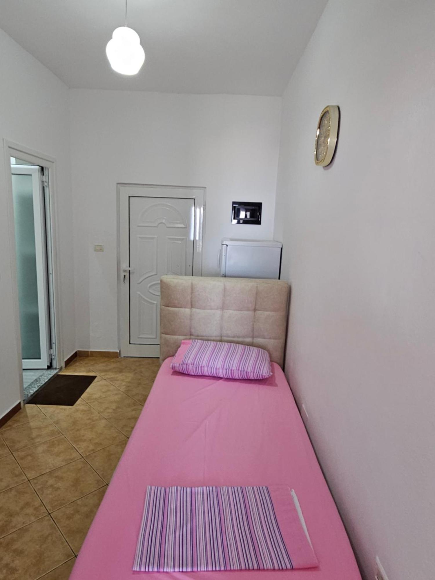 Wave N' Sea Apartments Himare Cameră foto