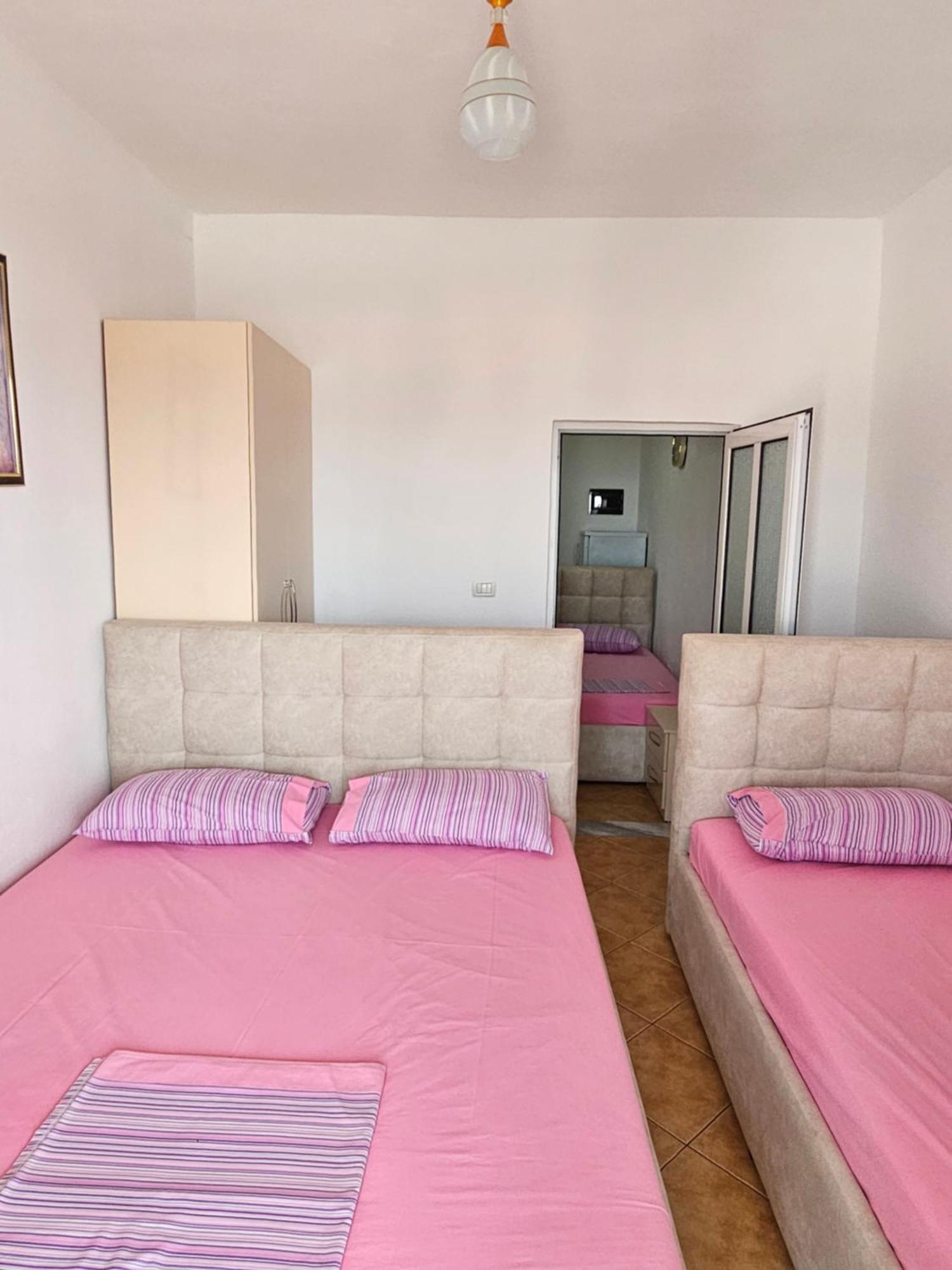 Wave N' Sea Apartments Himare Cameră foto