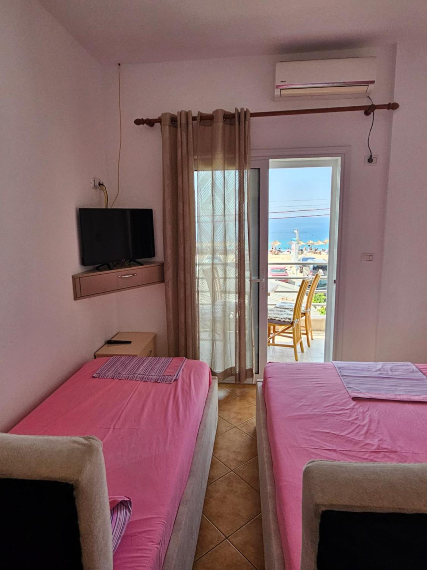 Wave N' Sea Apartments Himare Cameră foto